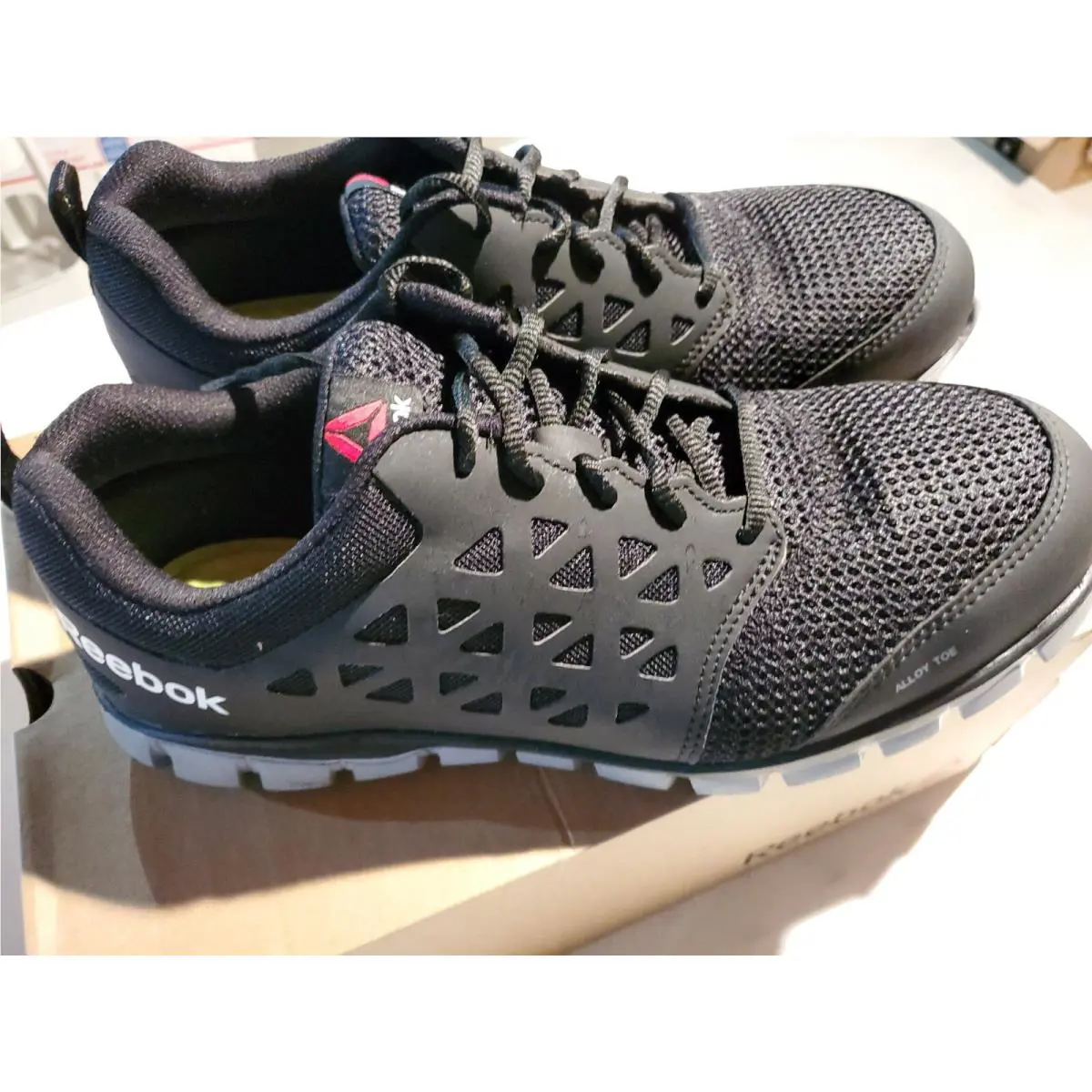 Reebok shoes - Black (UPC: 690774386228) 0