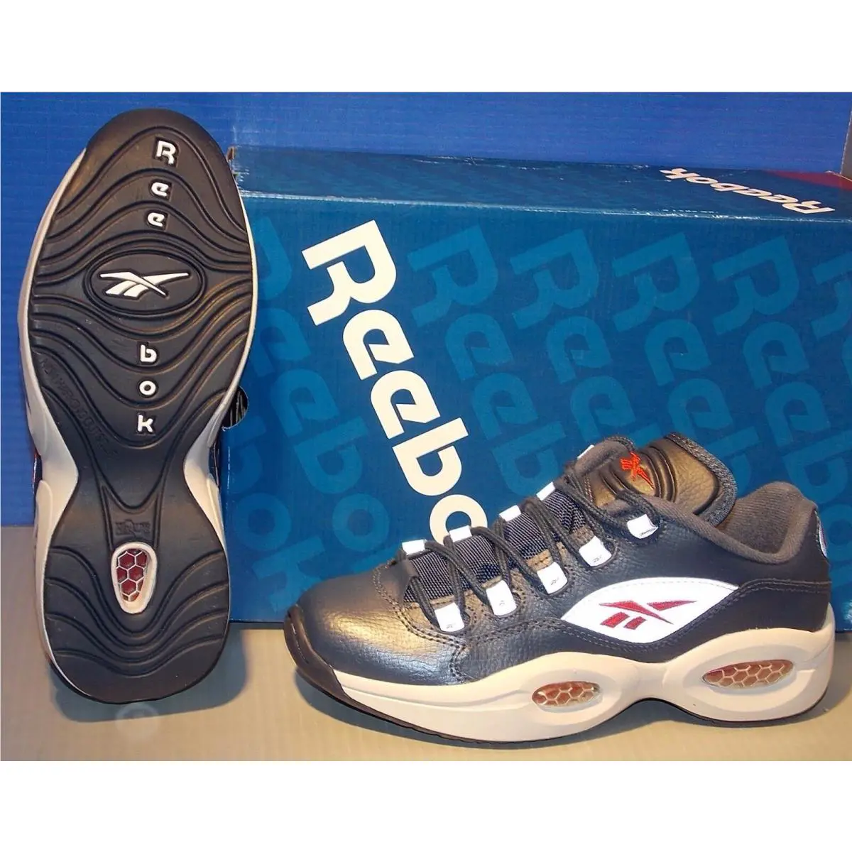 Reebok shoes - Blue (UPC: 886839070304) 0