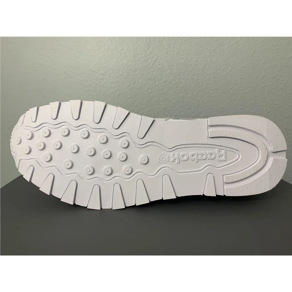 Reebok shoes - Reebok Classic Leather - Classic Leather - FX3339 - White 4