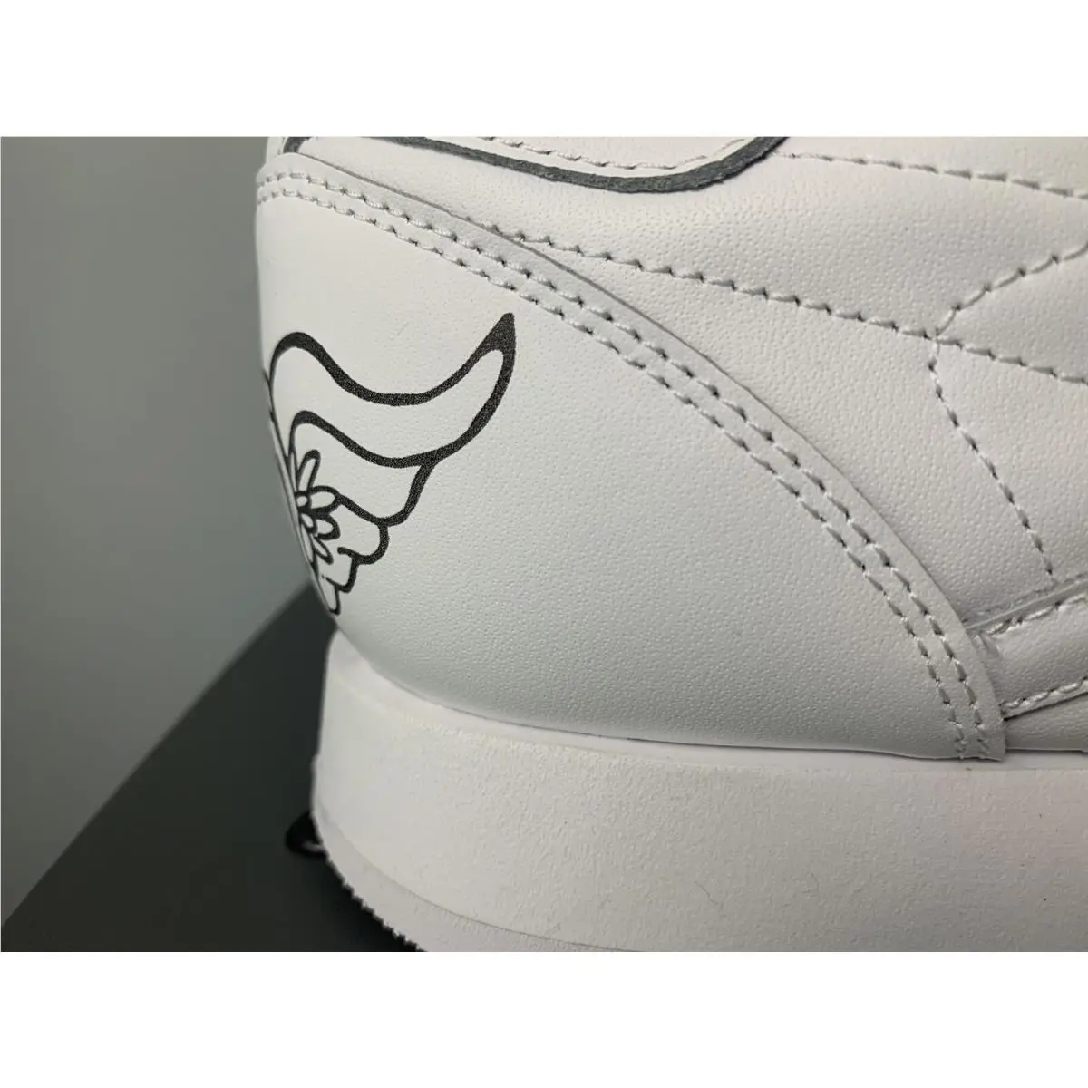 Reebok shoes - Reebok Classic Leather - Classic Leather - FX3339 - White 6
