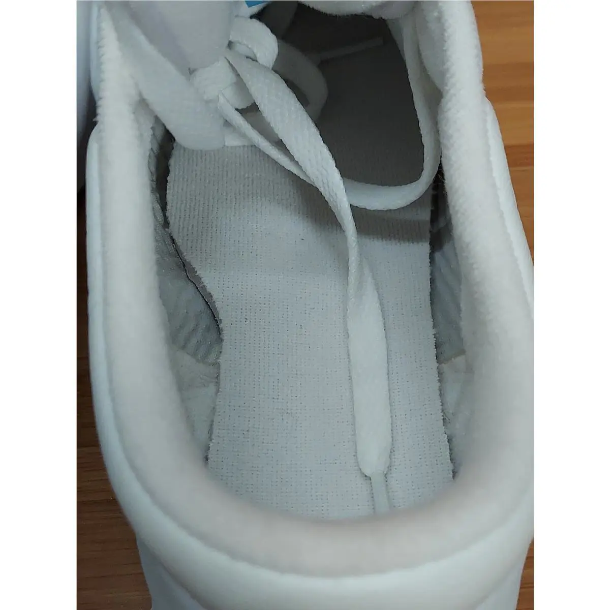 Reebok shoes - See Description - See Description - Reebok 2-7901 - White 13
