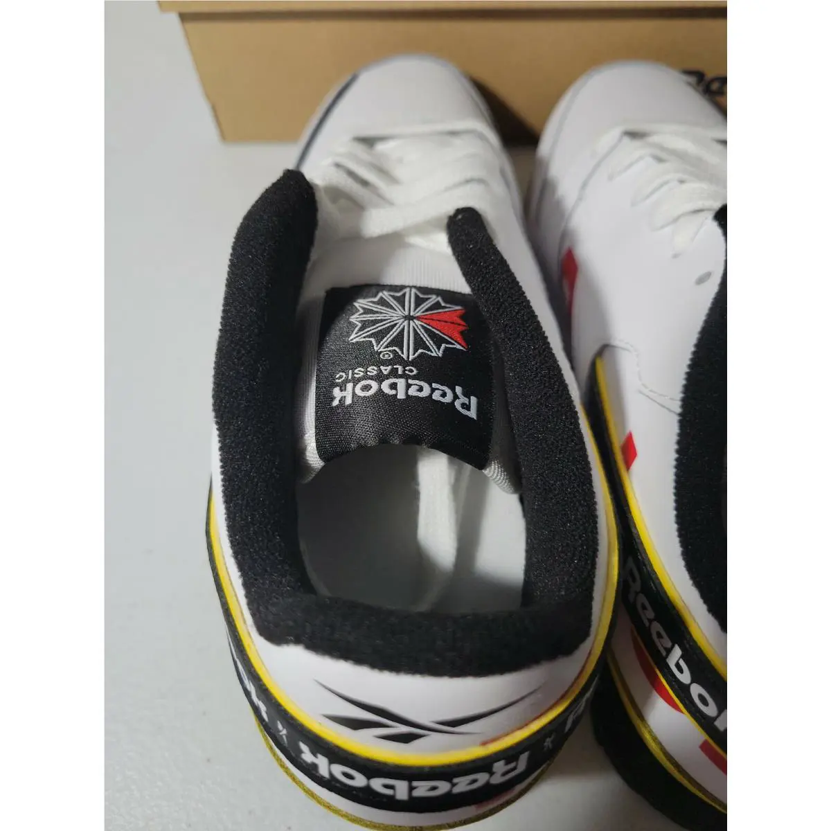 Reebok shoes - Sneakers Shoes - Sneakers Shoes - White (UPC: 192613403160) 2