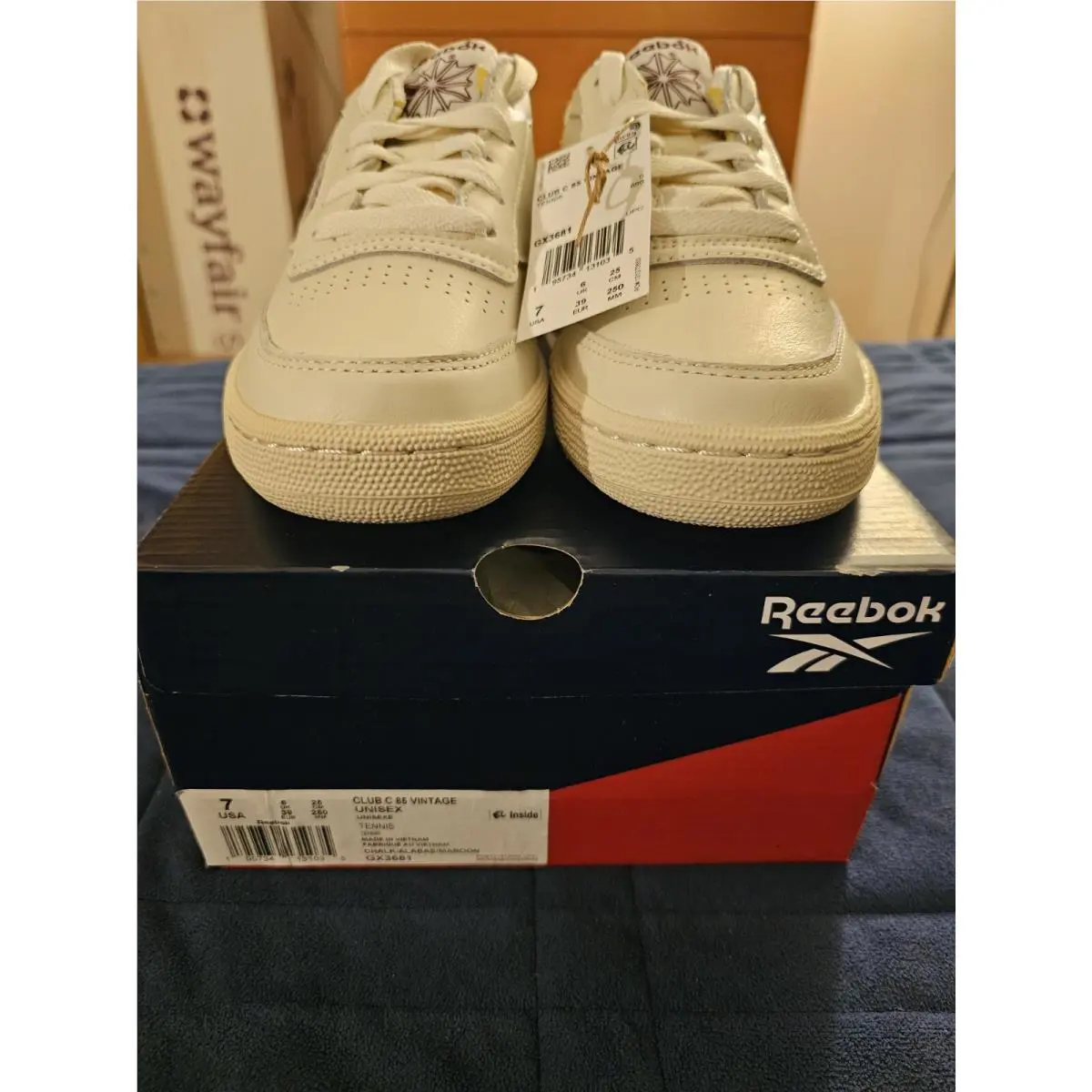 Reebok shoes - REEBOK CLUB C 85` - CLUB - GX3681 - Chalk/Alabaster/Maroon 3
