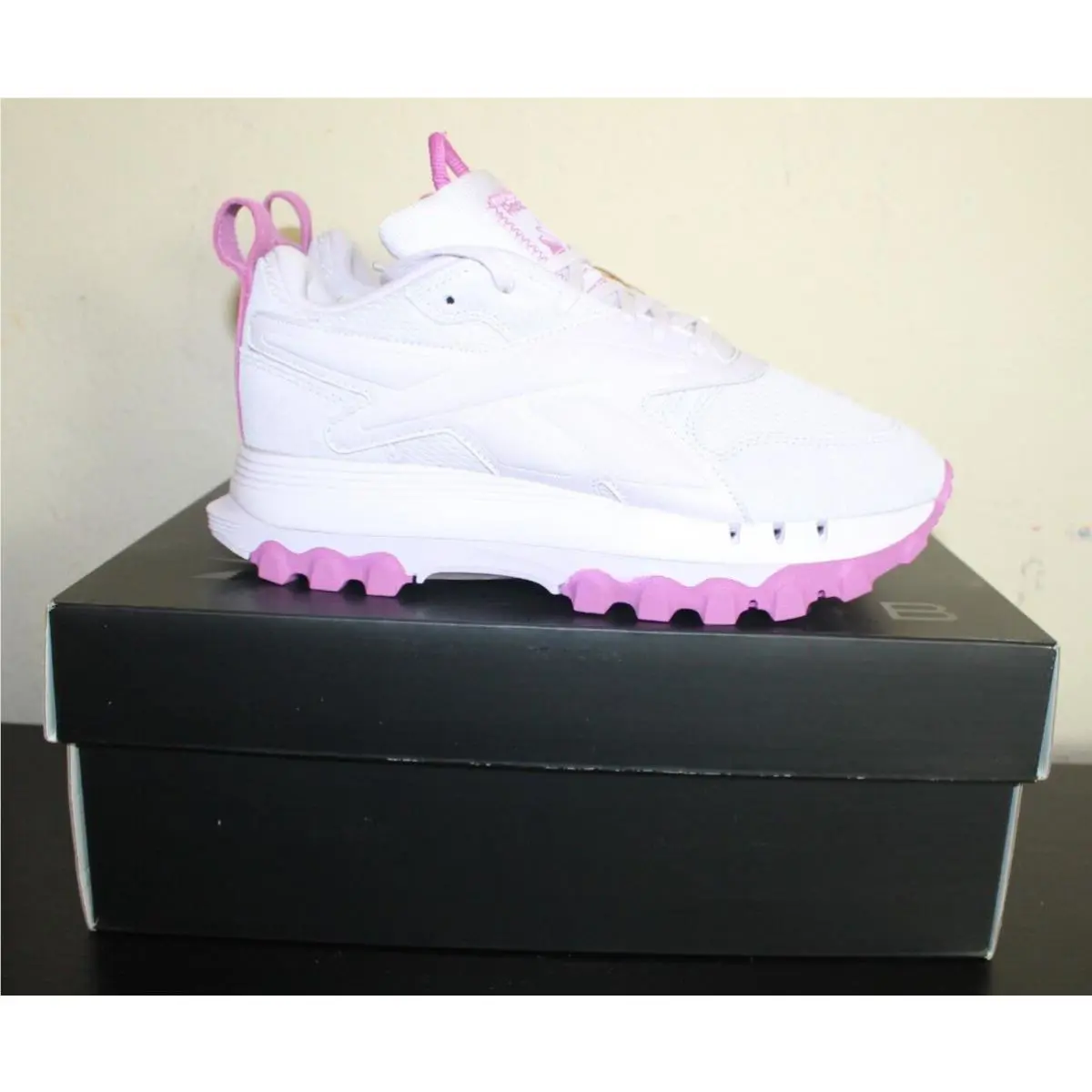Reebok shoes - Reebok Classic - Classic - HQ6024 - Pink 4