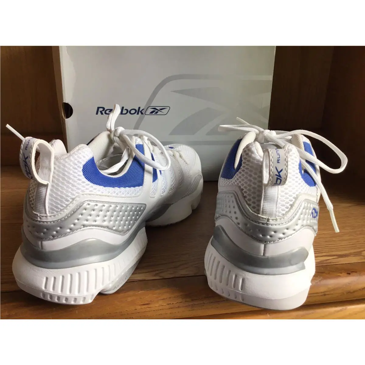 Reebok shoes - White 9