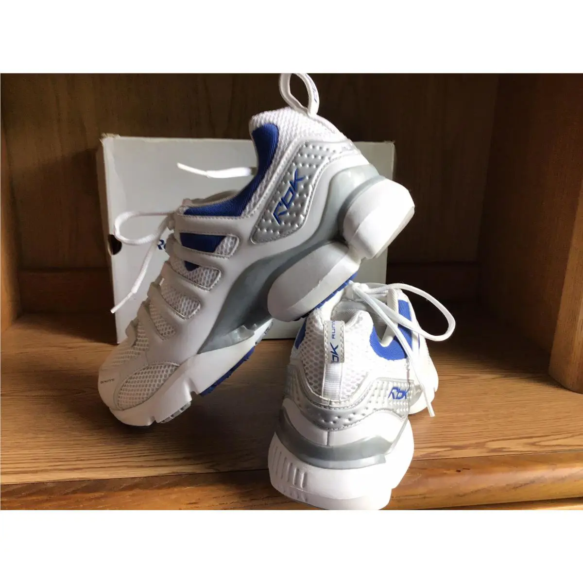 Reebok shoes - White 5