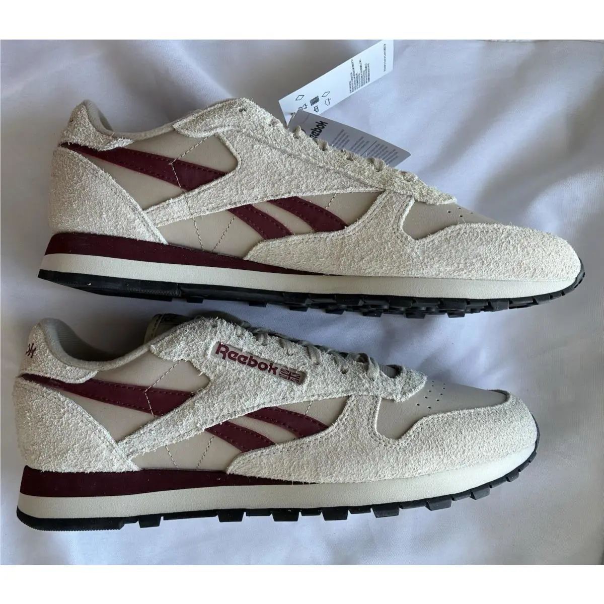 Reebok shoes - Reebok Classic Leather - Classic Leather - GY1525 - Model Beige/Alabaster-Classic Burgundy (UPC: 0195740981112) 2