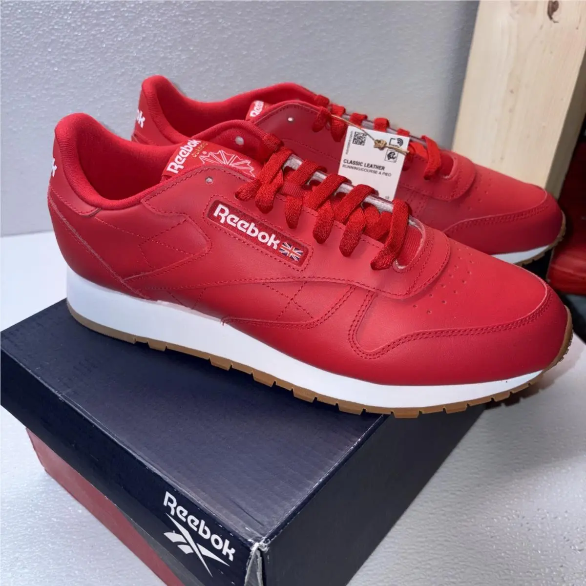 Reebok shoes - Reebok Classic Leather - Classic Leather - GY3601 - Red 1