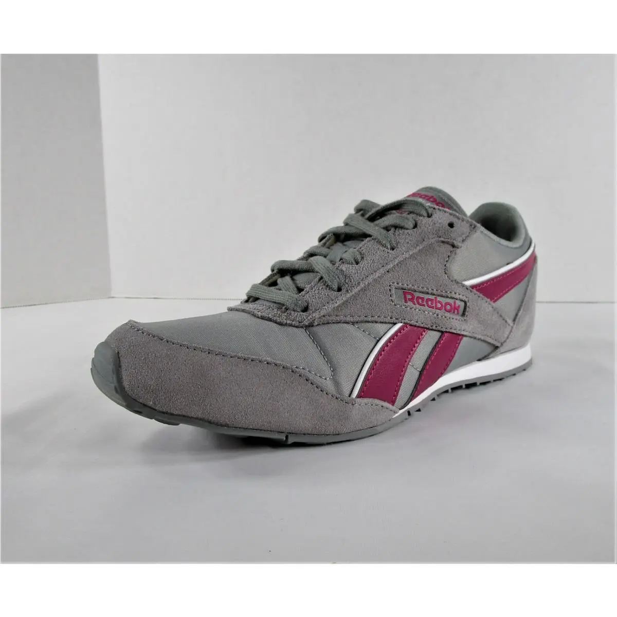 Reebok shoes - Reebok World Rush Classic J88856 - J88856 - Gray / Pink / White, Manufacturer: Flat Gray / C Pink / White (UPC: 886051030445) 1