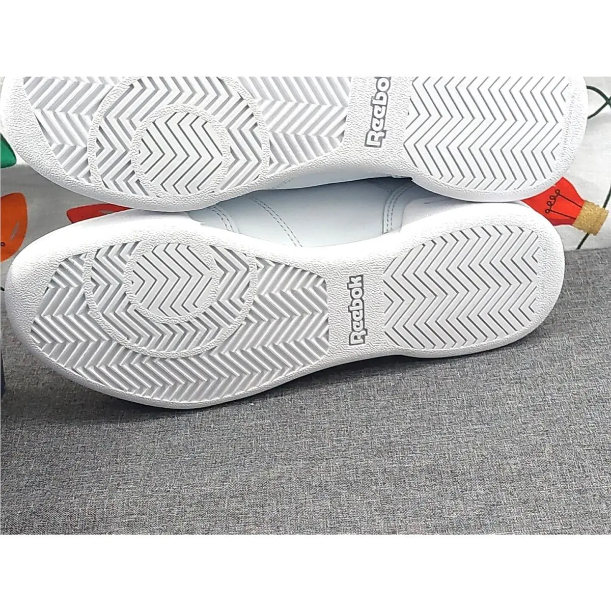 Reebok shoes - Reebok Classic - Classic - CN3080 - White 5