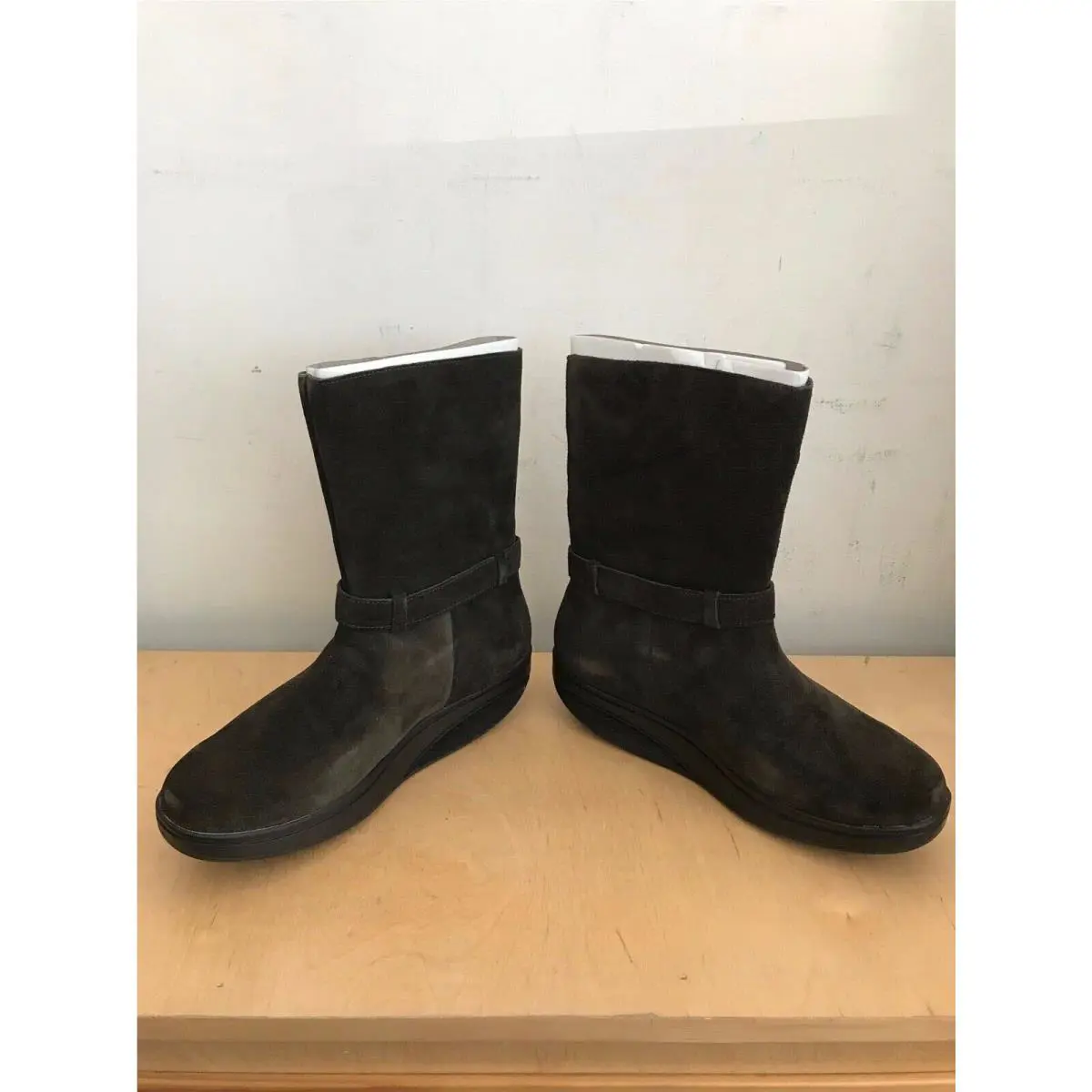 MBT shoes - Uzuri - Uzuri - UZURI-Black Olive Suede 1
