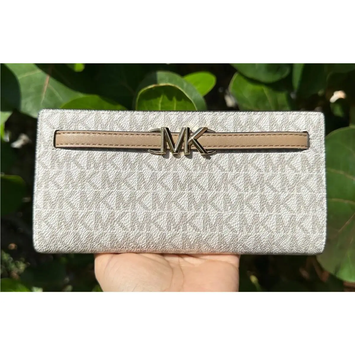 Jet Set Reed Large Flap Bifold Snap Wallet MK LIGHT CREAM/BUFF by Michael Kors