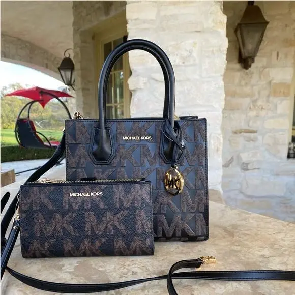 Mercer Messenger Graphic Medium Crossbody Satchel /wallet Option handbag+wallet by Michael Kors