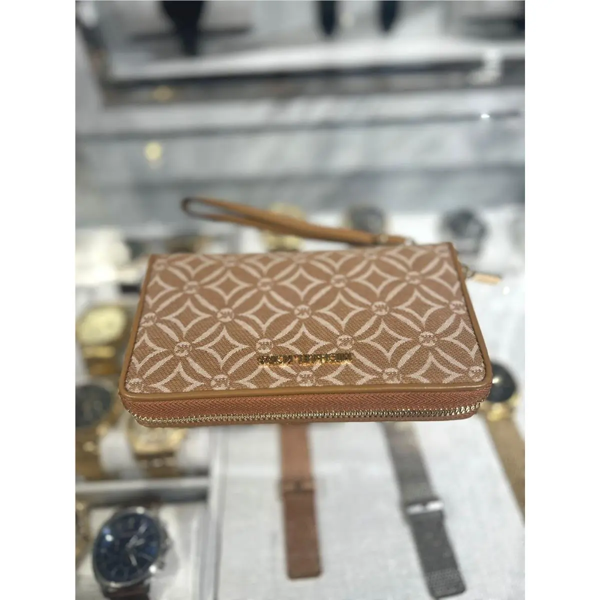 Women Flat Phone Holder Case Zip Around Wristlet Wallet Card Holder DEER by Michael Kors