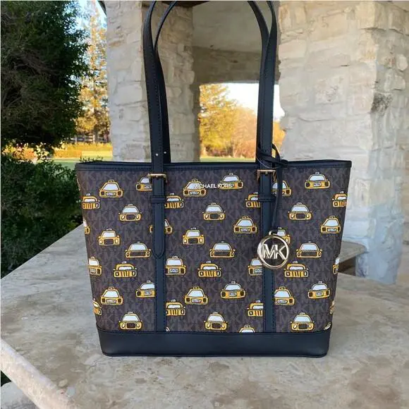 Michael Kors Jst SM TZ Shouder Taxi Nyc Signature Tote/ Zip Wallet Options
