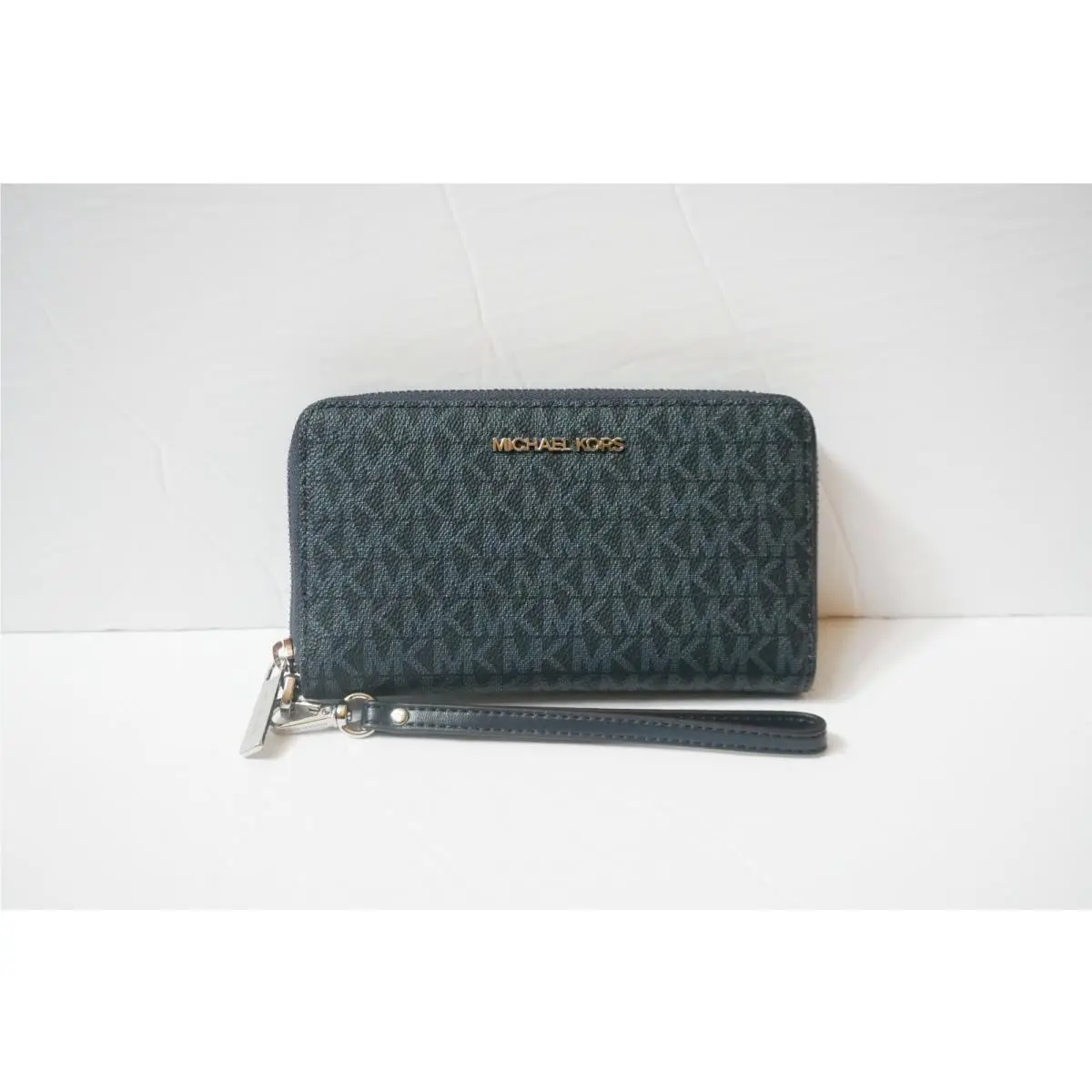 Jet Set Travel Multifunction Flat Large Phone Case Wallet MK Admiral Navy by Michael Kors