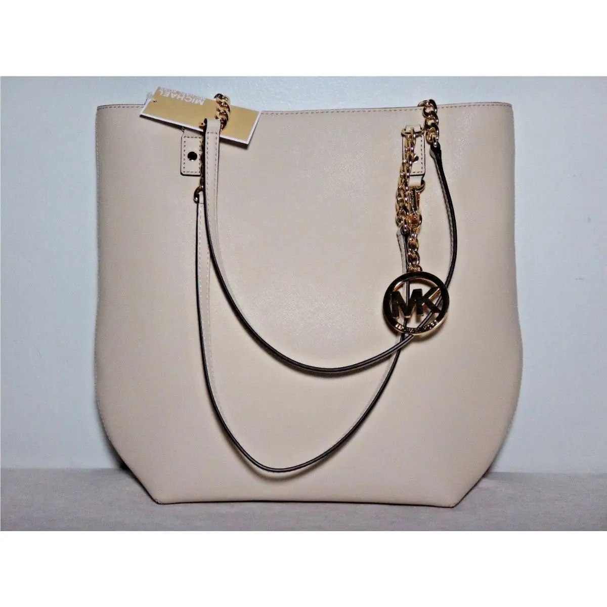 Jet Set Chain Item Leather Tote Natural / Asst by Michael Kors