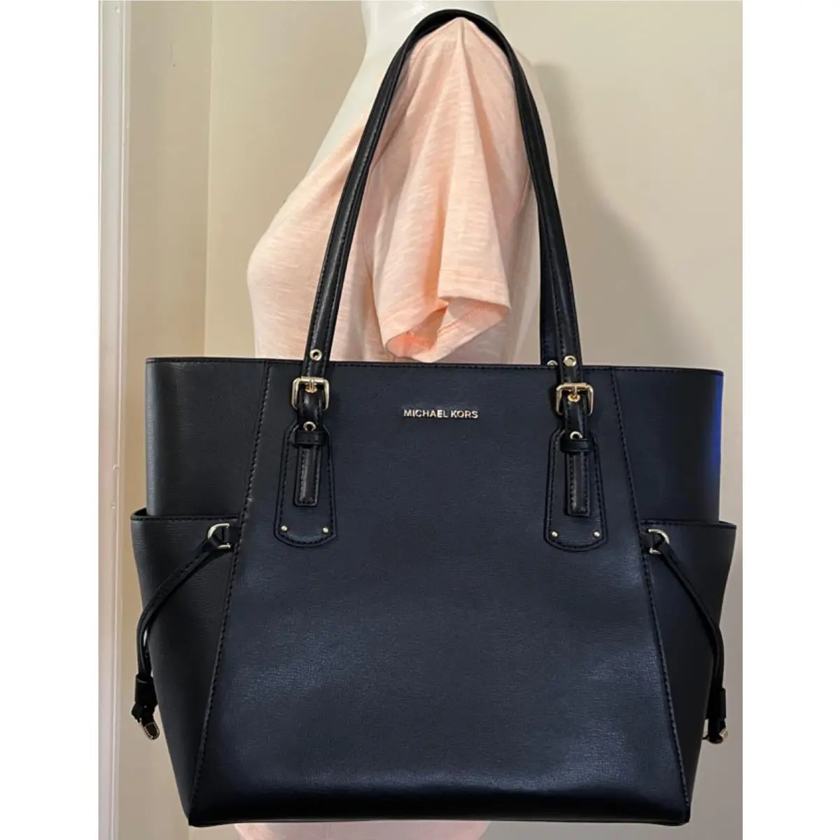 Voyager Black White Bond Leather EW Tote Shoulder Bag Black Leather/Gold by Michael Kors