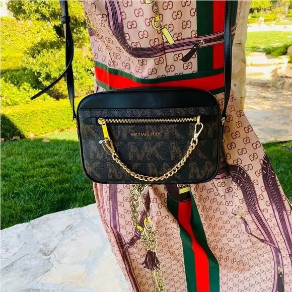 Michael Kors Graphic Jet Set East West Chain Crossbody MK Black Multi Wallet Opt