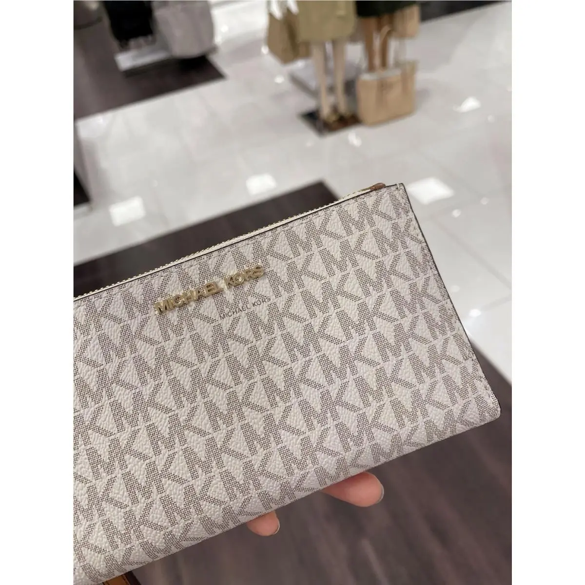 Signature Jet Set Double Zip Wallet Wristlets Signature Vanilla by Michael Kors