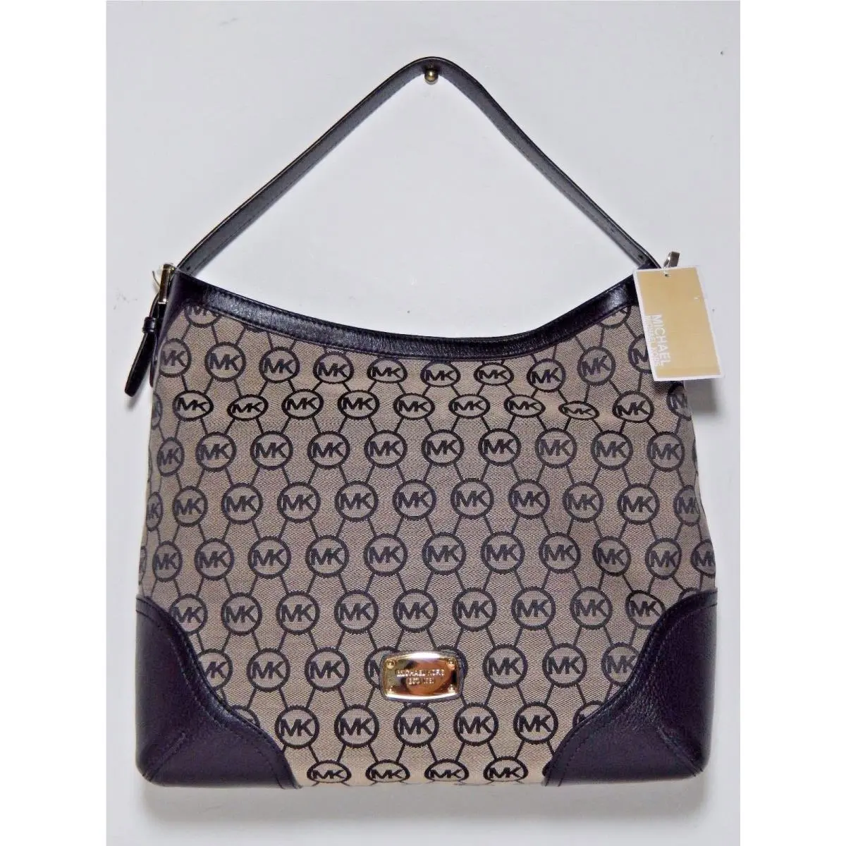 Millbrook MK Jacquard LG Shoulder Bg/blk/blk / Red Beige by Michael Kors