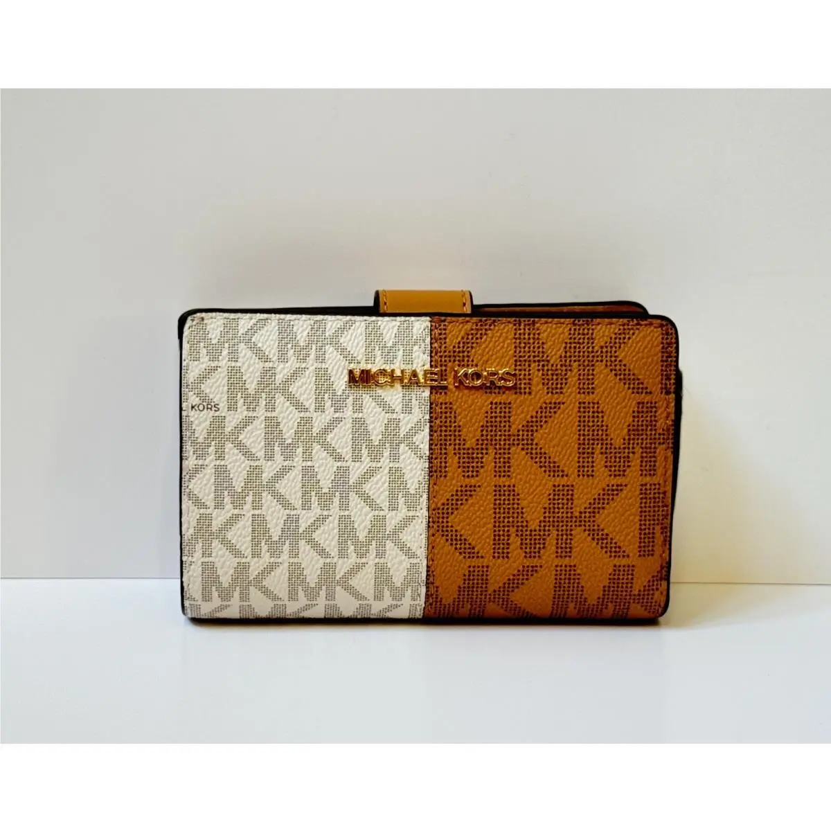 Jet Set Travel Medium Bifold Zipper Coin Wallet MK Colorblock Deer Multi by Michael Kors
