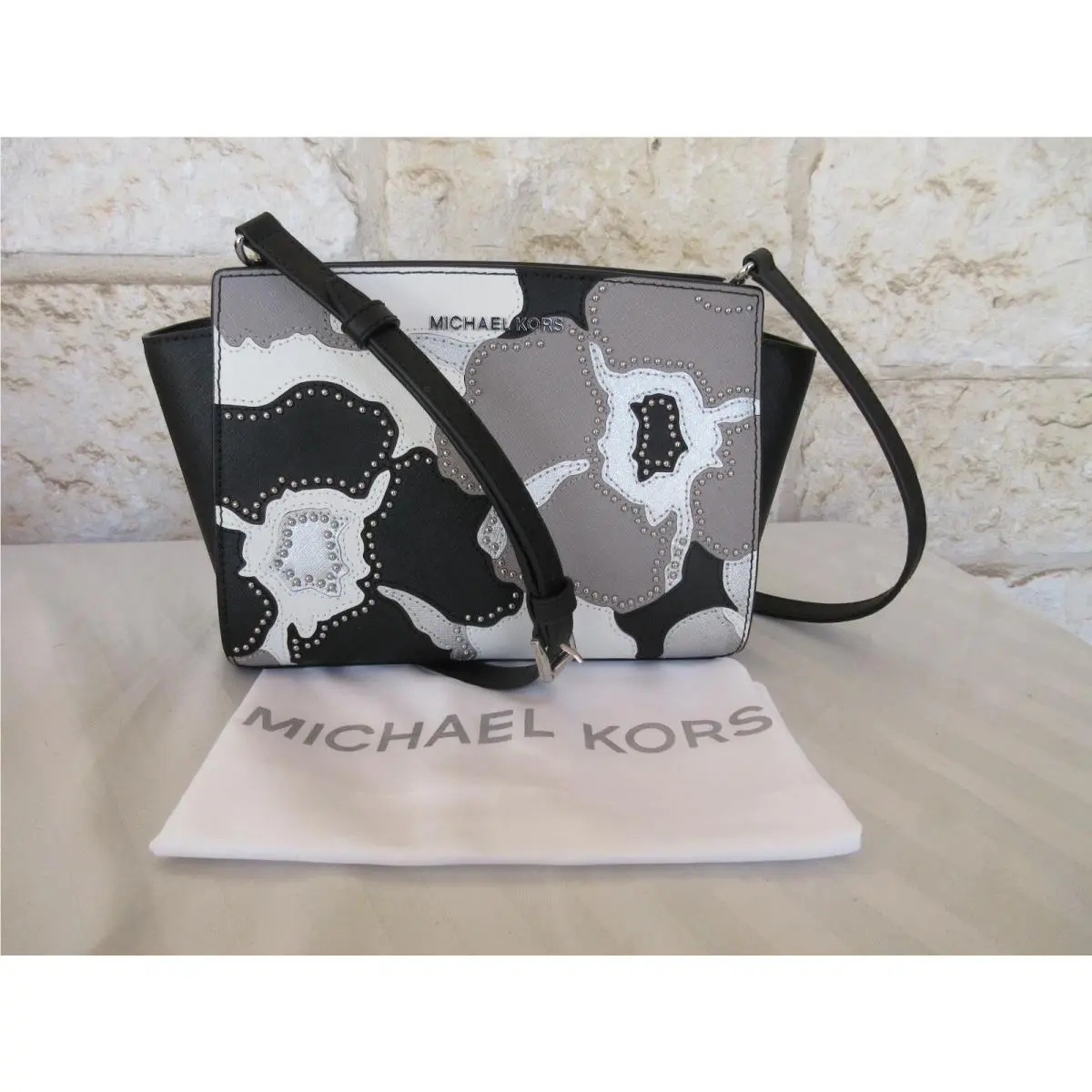 Michael Kors  bag  - Michael Kors Selma Messenger SM/MD CROSSBODY Zip - Handle/Strap: black white grapfruit purple multi blue pink silver, Hardware: Silver or Gold (depending on purse or purse set), Exterior: White/black/lilac/blue/pink/Grapefruit