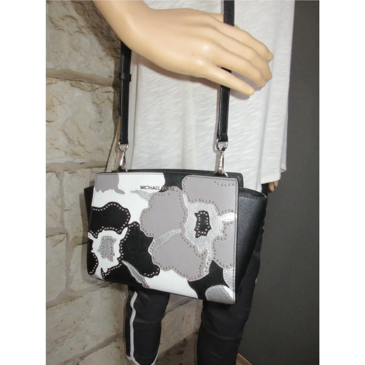 Michael Kors  bag  - Michael Kors Selma Messenger SM/MD CROSSBODY Zip - Handle/Strap: black white grapfruit purple multi blue pink silver, Hardware: Silver or Gold (depending on purse or purse set), Exterior: White/black/lilac/blue/pink/Grapefruit