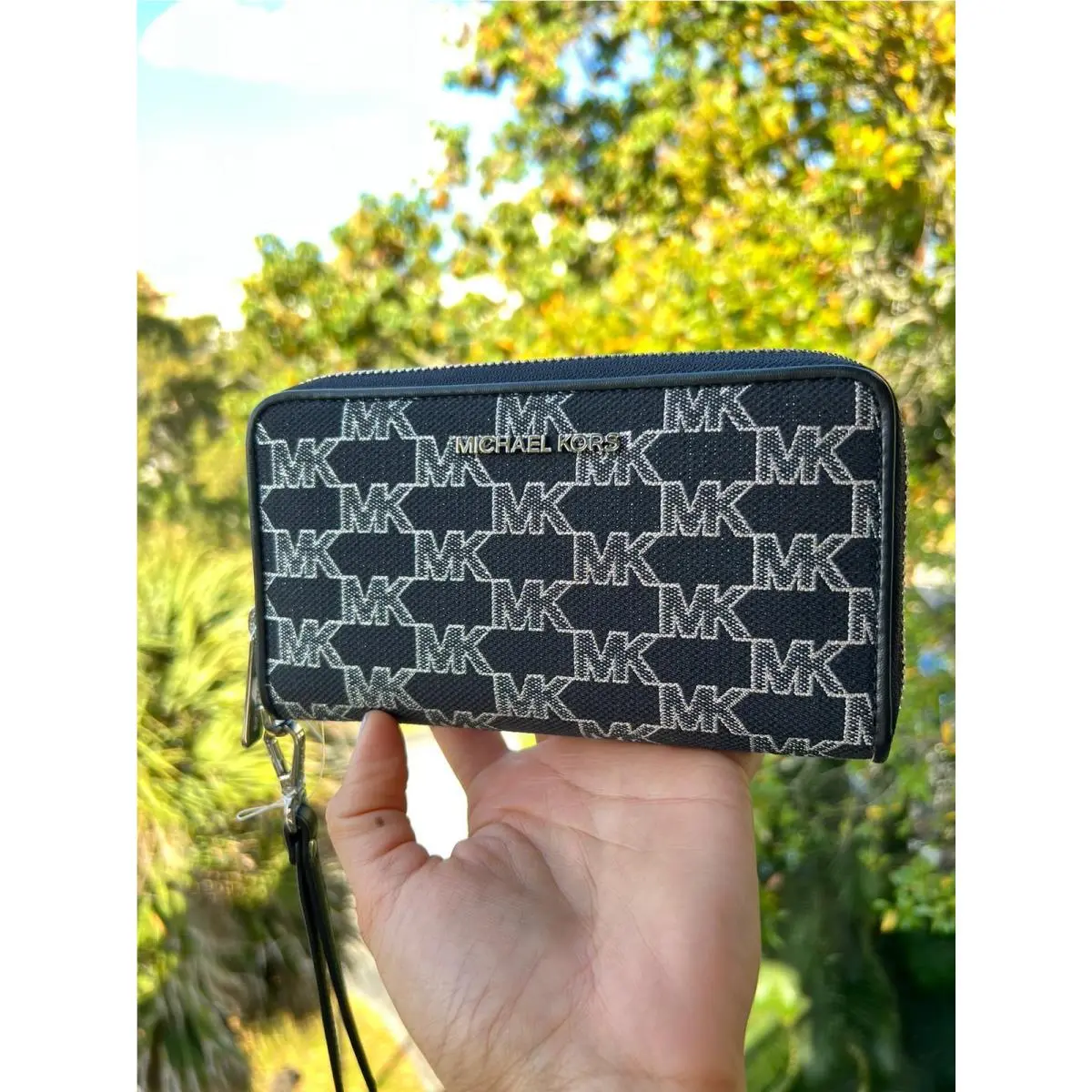 Women Flat Phone Case Wristlet Zip Around Wallet Credit Card Holder Black Multi by Michael Kors