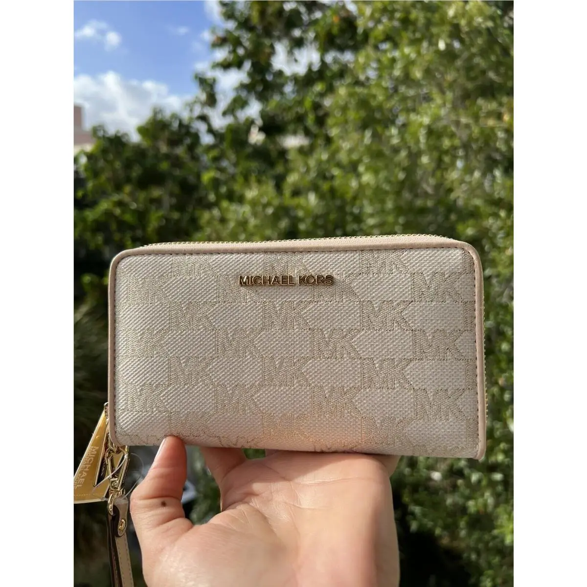 Women Flat Phone Case Wristlet Zip Around Wallet Credit Card Holder Natural Multi by Michael Kors