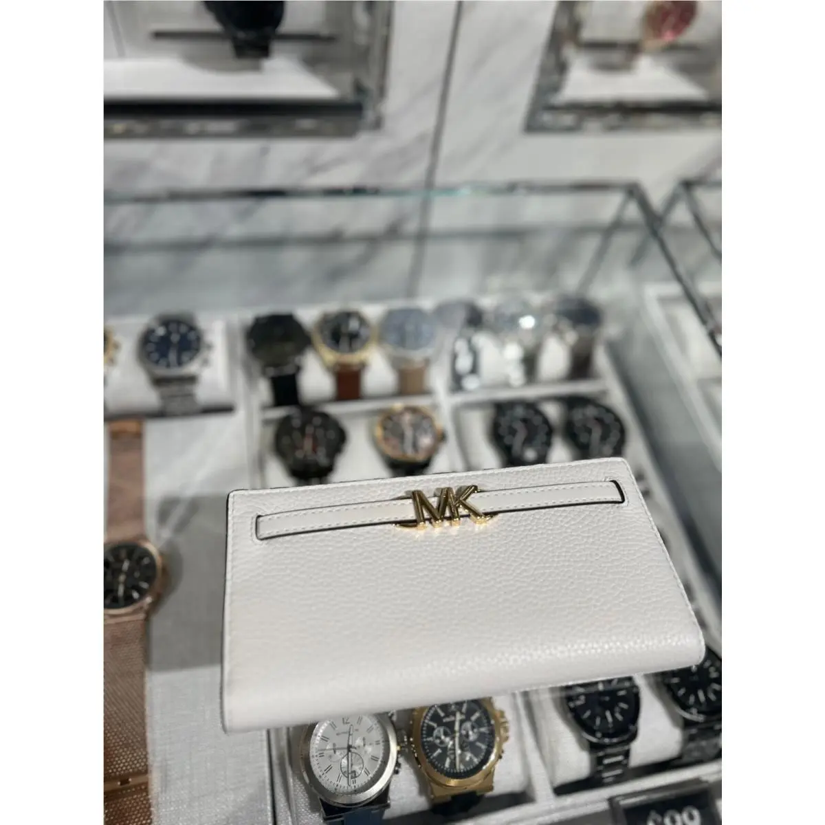 Reed Large Leather Snap Flat Wallet Credit Card ID Holder Clutch MK OPTIC WHITE by Michael Kors