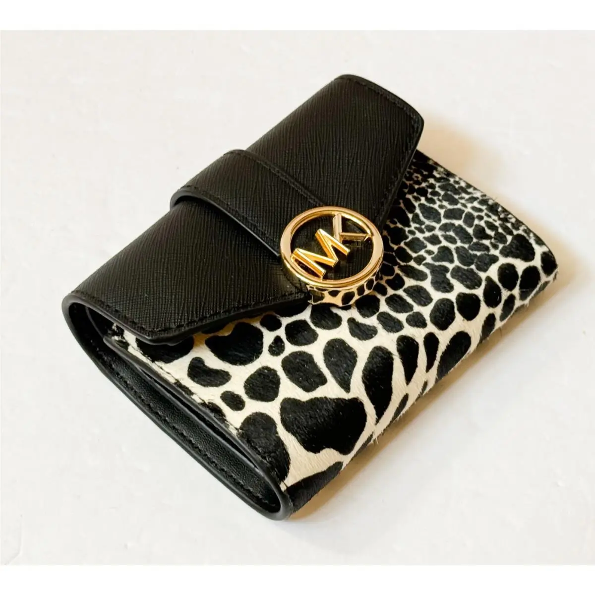 Carmen Medium Flap Bifold Wallet BLACK(EXOTIC PRINT ) HAIRCALF by Michael Kors