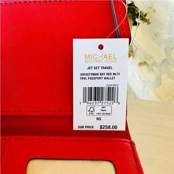 Michael Kors  bag  - Michael Kors Jet Set Travel - 35H3GTFU2V - Handle/Strap: Red, Hardware: Gold, Exterior: bright red on tag same as chilli red