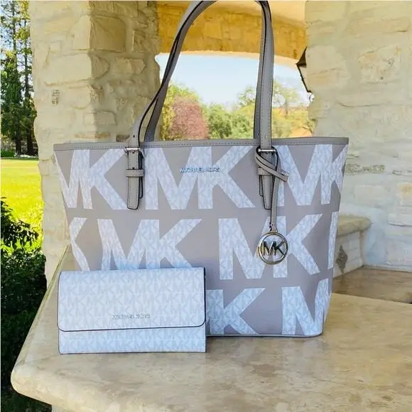 Graphic Tote Jet Travel Signature Tote Handbag/wallet Options by Michael Kors