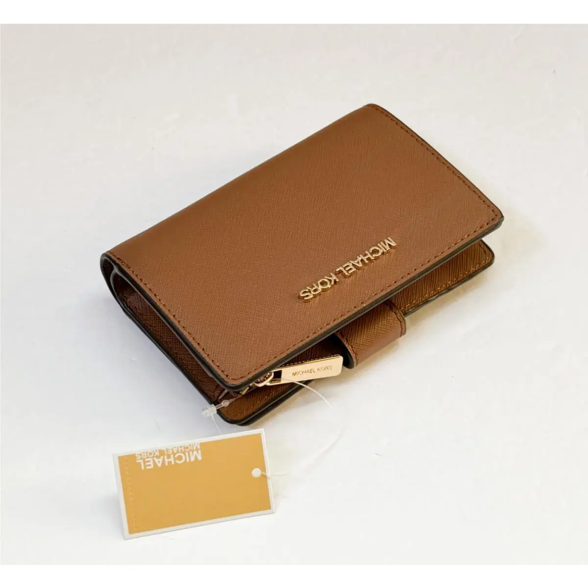 Jet Set Travel Medium Bifold Zipper Coin Wallet LUGGAGE by Michael Kors