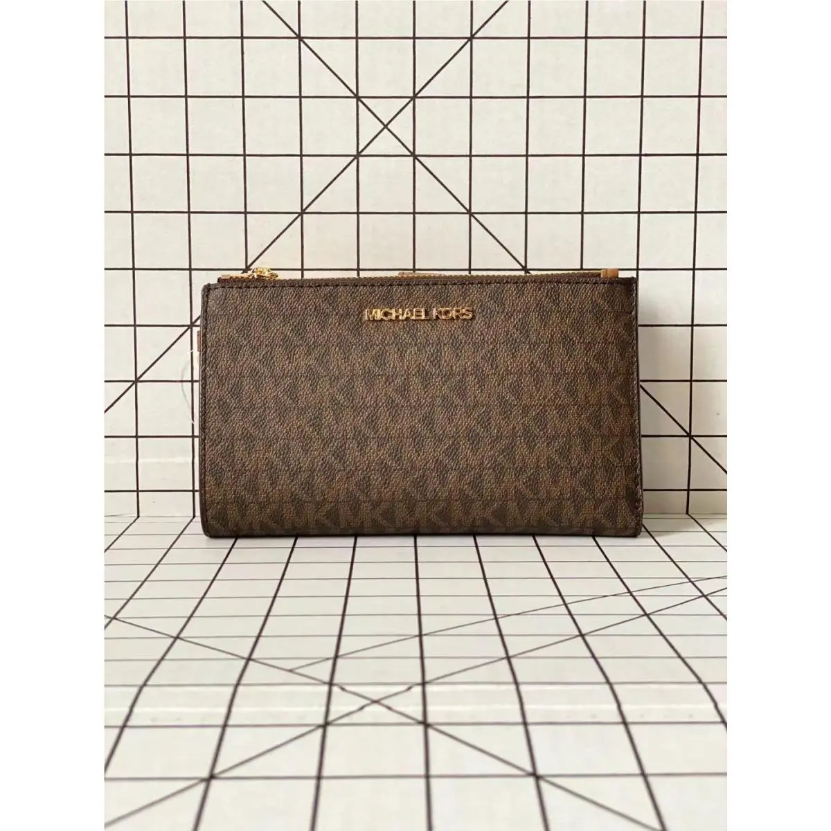 Women Jet Set Travel Large Double Zip Phone MK Wristlet Wallet brown signature by Michael Kors