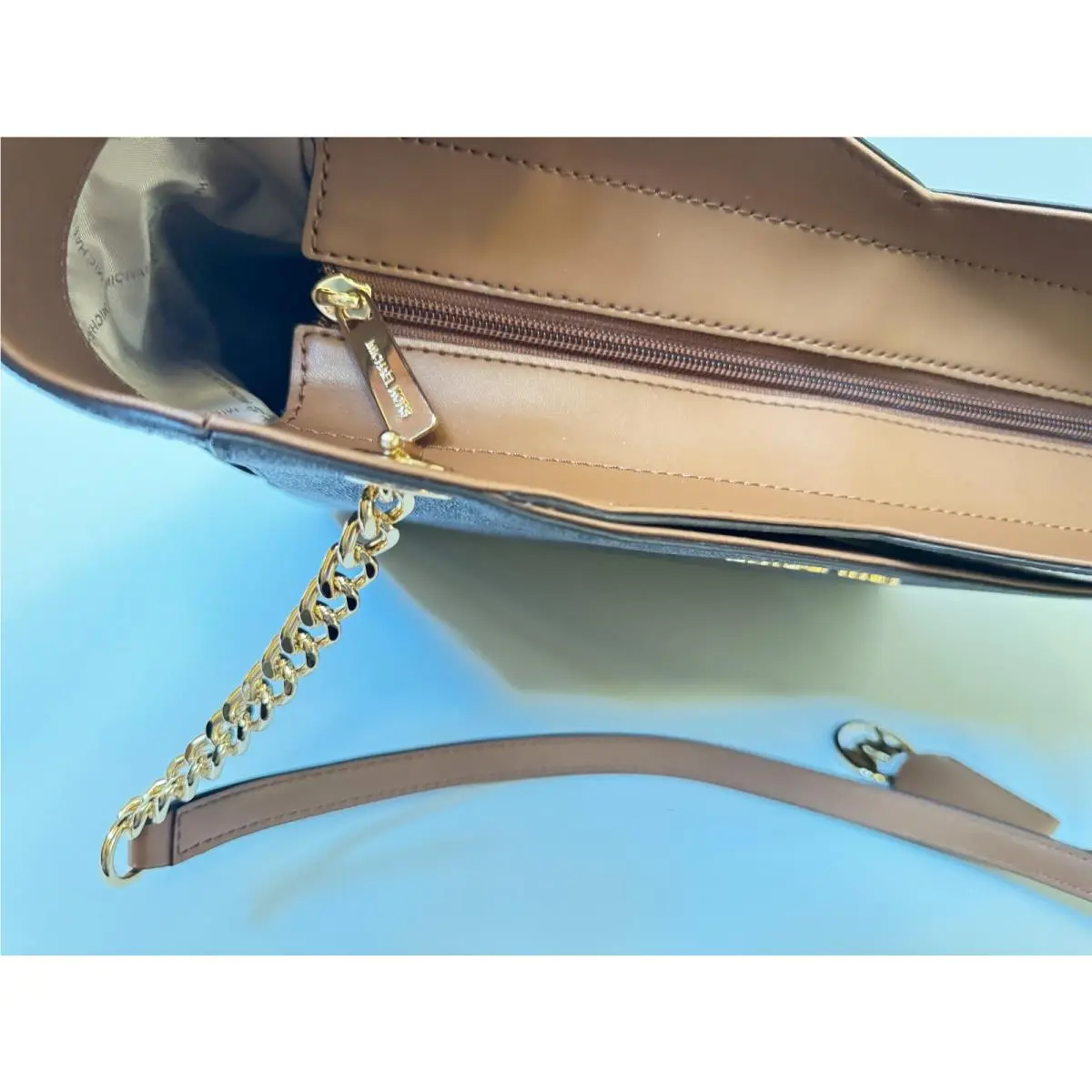 Michael Kors  bag  - Michael Kors Jet Set Travel - 35F1GTVT3B - MK VANILLA, Handle/Strap: Multicolor, Hardware: Gold, Silver