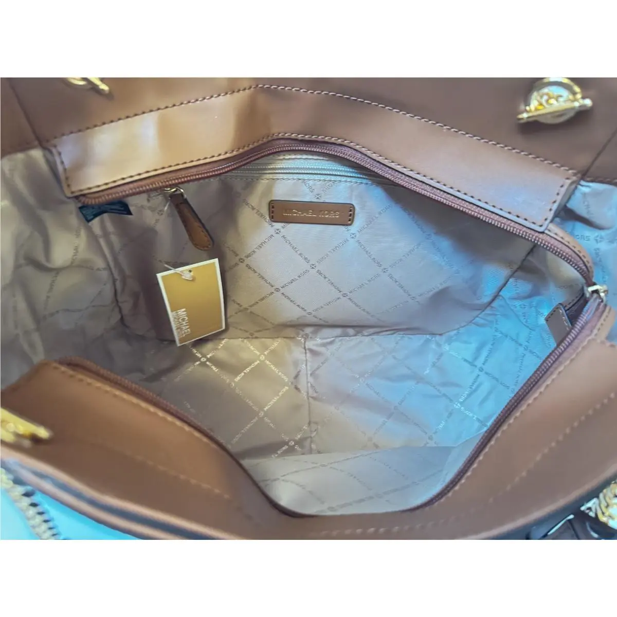 Michael Kors  bag  - Michael Kors Jet Set Travel - 35F1GTVT3B - MK VANILLA, Handle/Strap: Multicolor, Hardware: Gold, Silver