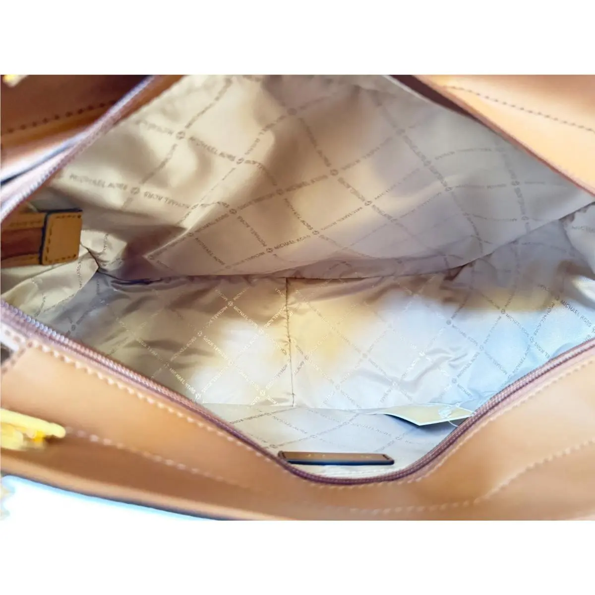 Michael Kors  bag  - Michael Kors Jet Set Travel - 35F1GTVT3B - MK VANILLA, Handle/Strap: Multicolor, Hardware: Gold, Silver