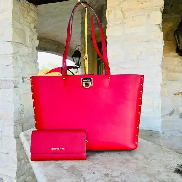 Manhattan Large Smooth Leather Tote Shoulder Bag Handbag In Flame handbag+wallet by Michael Kors