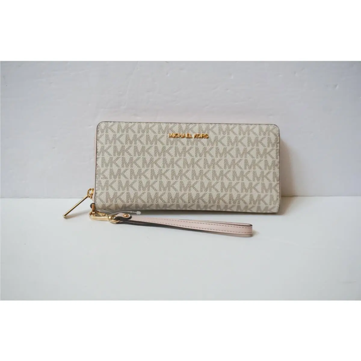 Jet Set Travel Large Continental Wallet MK VANILLA PINK by Michael Kors