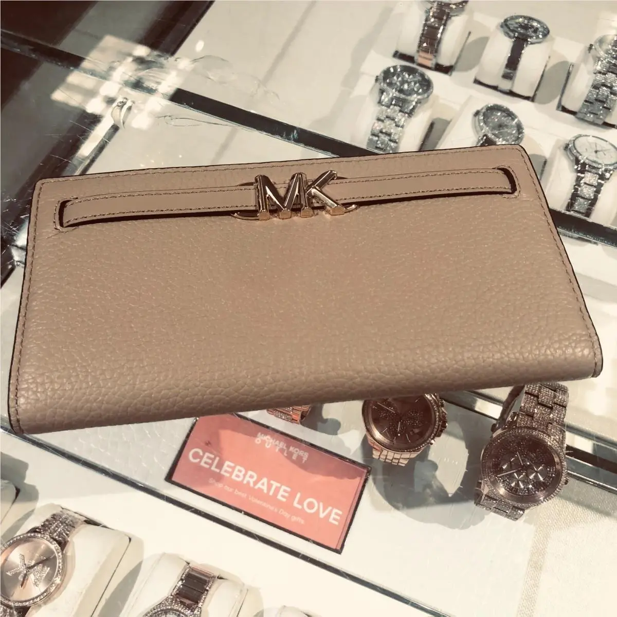 Reed Women Ladies Large Pvc or Leather Flat Wallet Clutch Credit MK Camel by Michael Kors