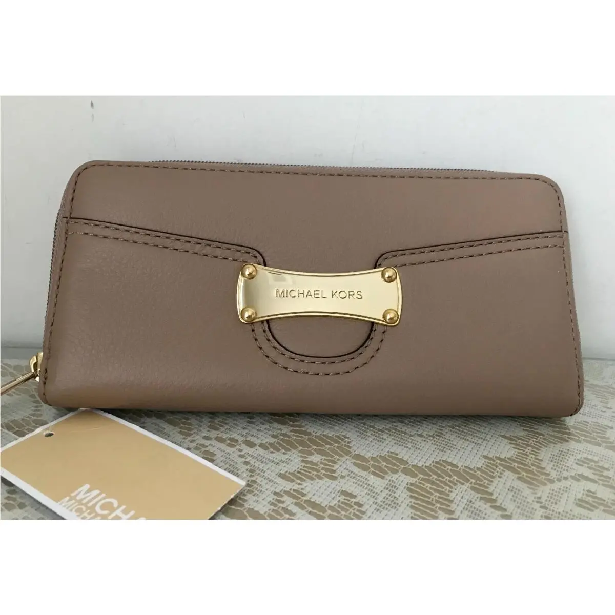 Leather Saratoga Zip Continental Wallet Red Navy Luggage Dark Khaki by Michael Kors