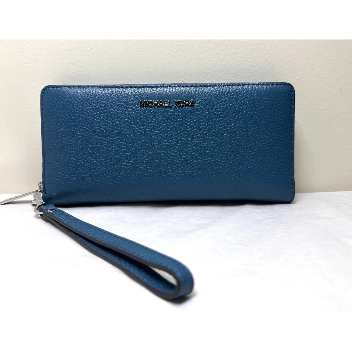 Jet Set Travel Pebbled Leather Continental Long Wallet Wristlet Teal Blue/sv by Michael Kors