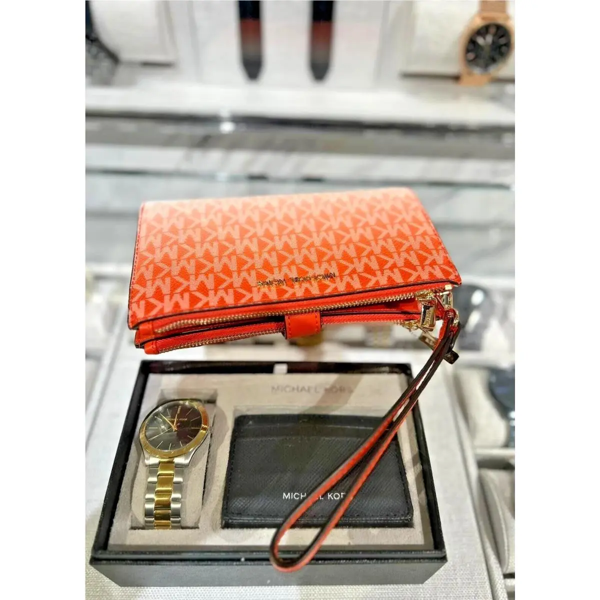 MK Jet Set Travel Double Zip Phone Case Card Holder Wristlet Wallet RED CLAY (35R5STVW3V) by Michael Kors