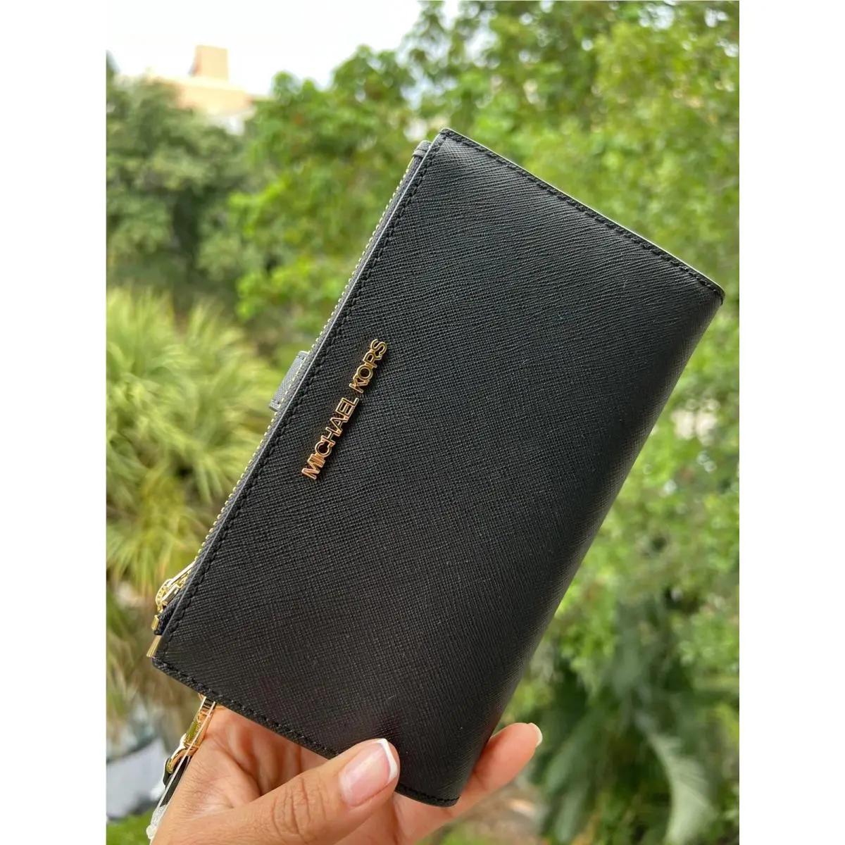 MK Jet Set Travel Double Zip Phone Case Card Holder Wristlet Wallet BLACK (35F8GTVW0L) by Michael Kors