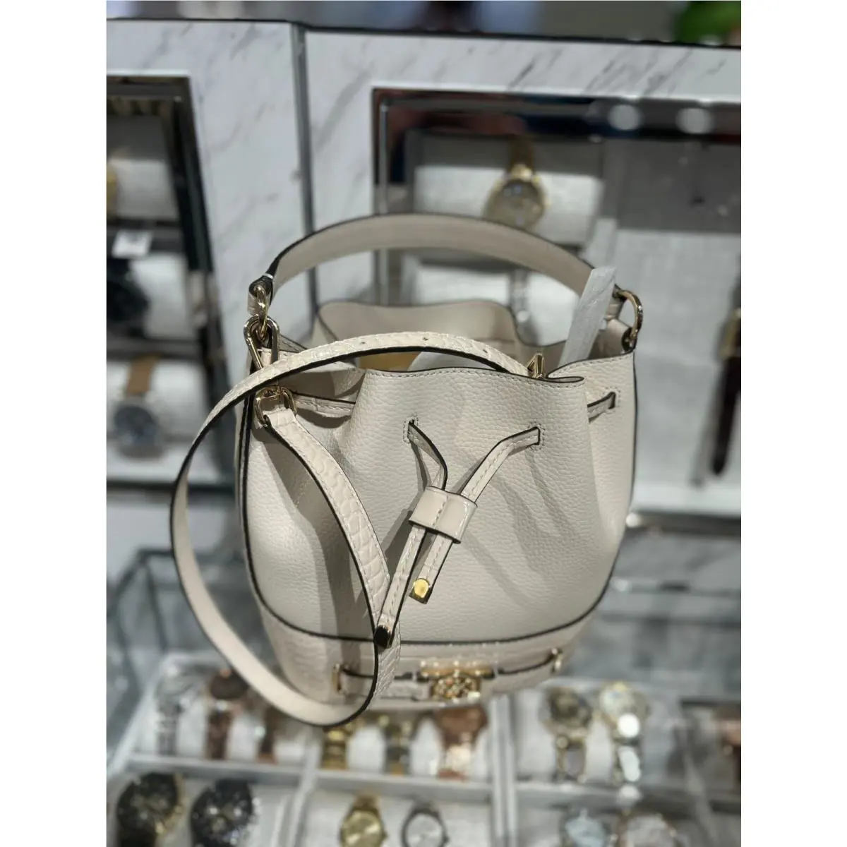 Michael Kors Reed Leather Medium Bucket Crossbody Shoulder MK Bag Handbag Purse