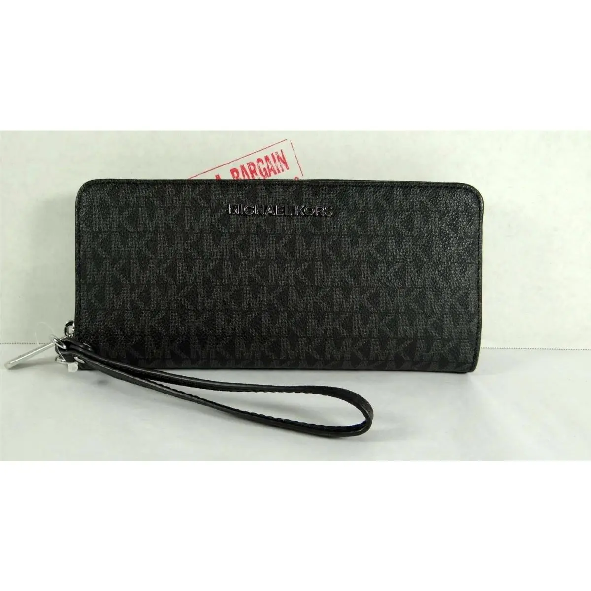 Jet Set Travel Signature Pvc Continental Wallet Wristlet Phonecase MK BLACK/SV by Michael Kors
