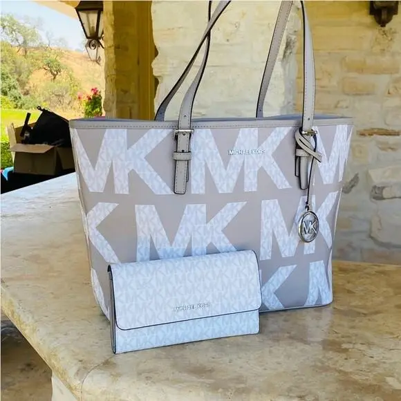 MK MD Signature Handbag/ Trifold Wallet Option HANDBAG+WALLET by Michael Kors
