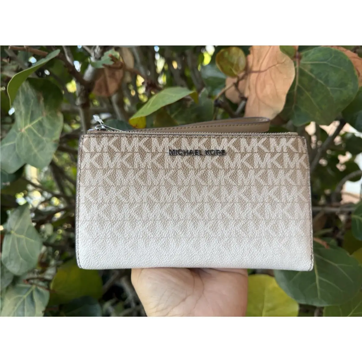 Michael Kors Jet Set Travel Large Double Zip Wallet MK Ombré Husk Multi
